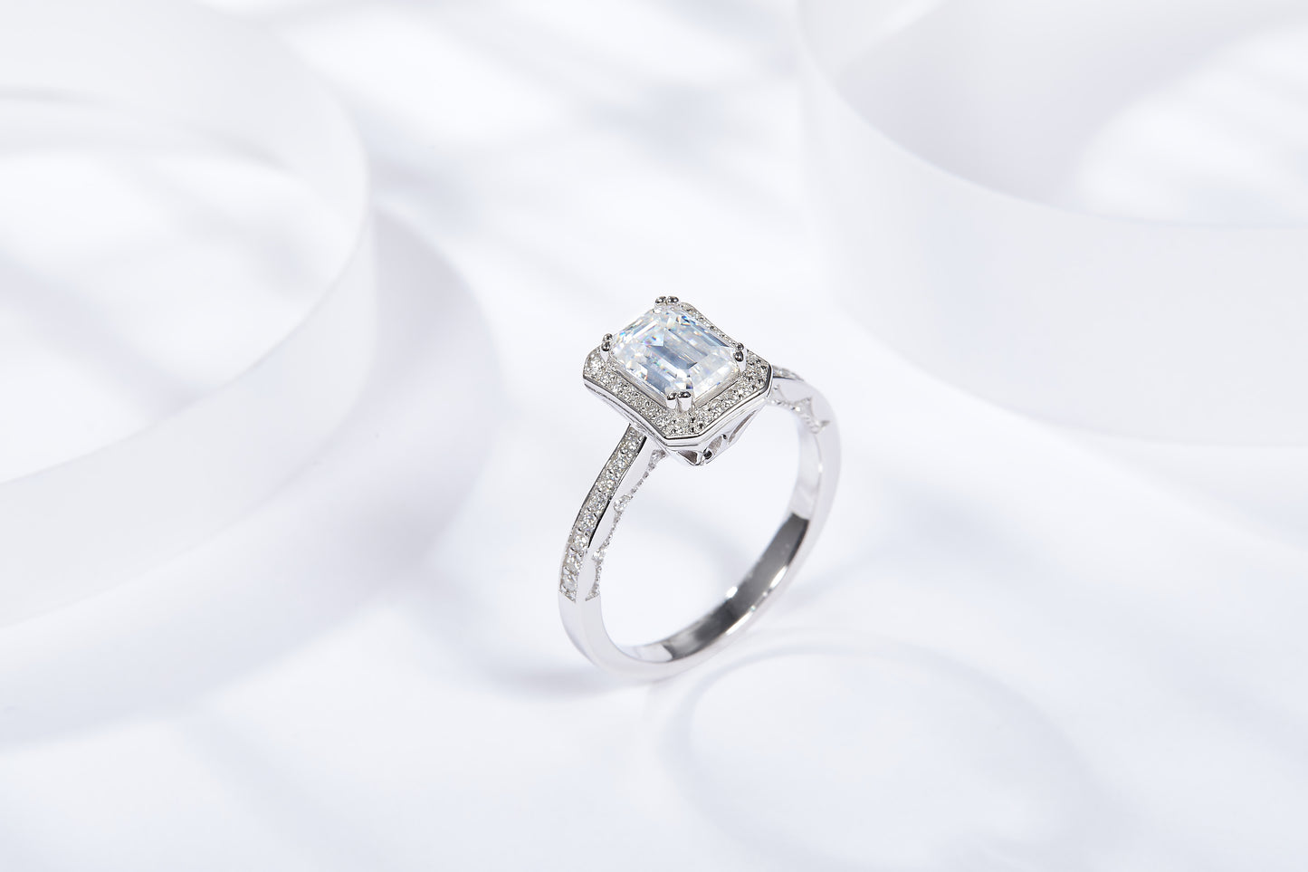 Silver Ring Set With Moissanite