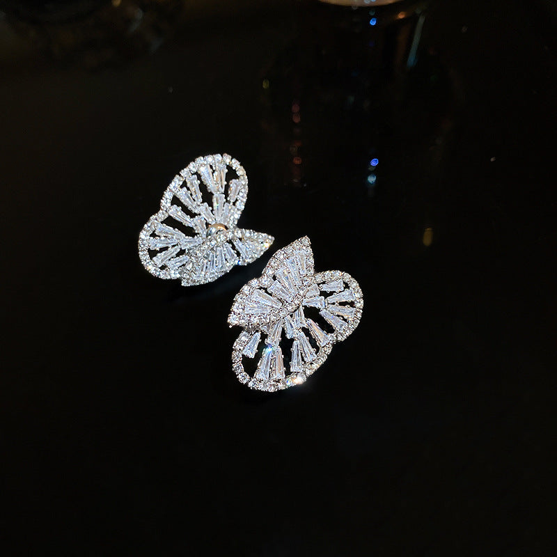 earring